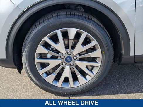 Certified 2022 Ford Escape Titanium w/ Class II Trailer Tow Package image 9