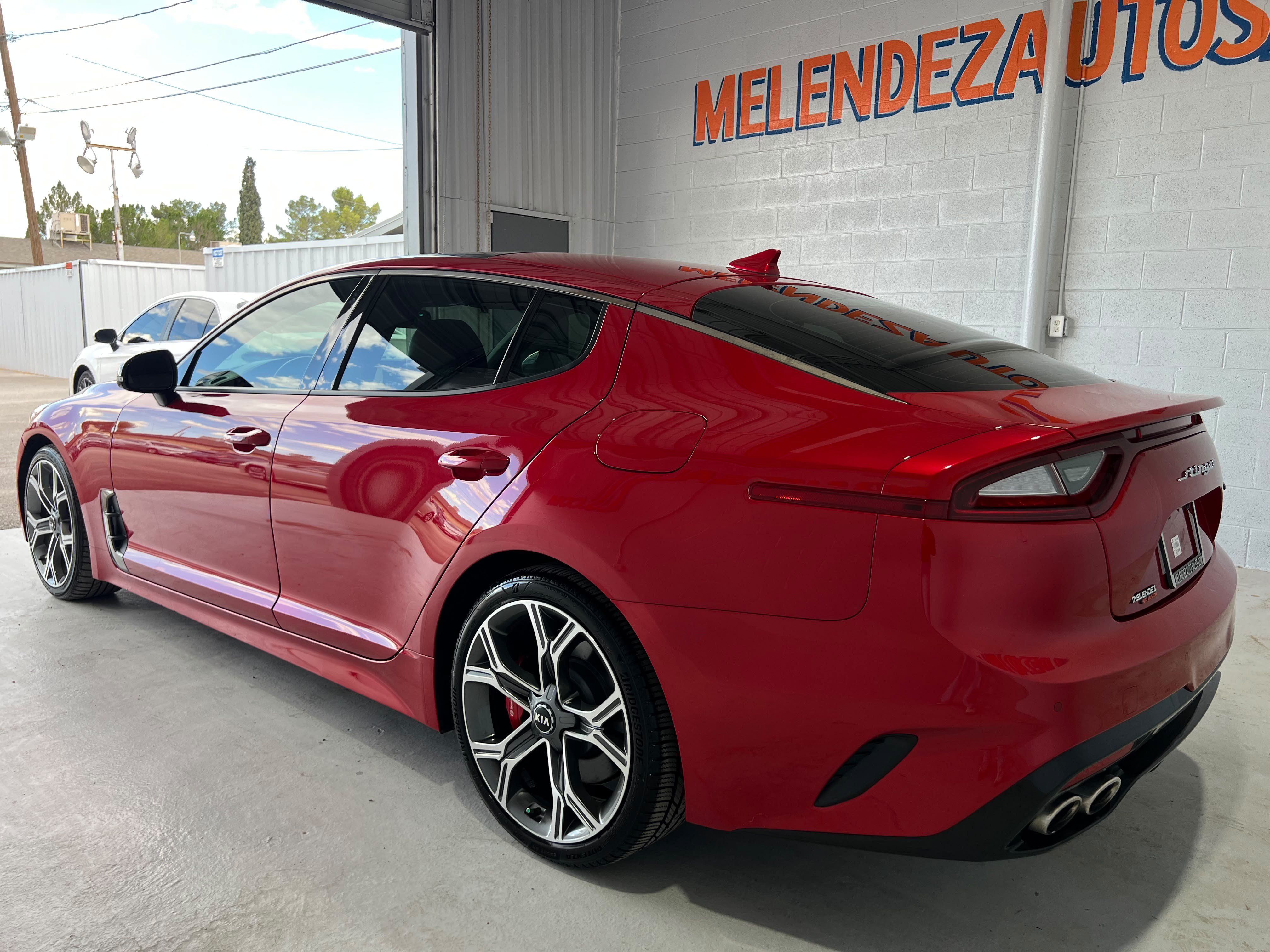 Used 2021 Kia Stinger GT2 RWD image 3