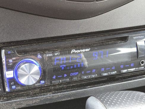 Used 2005 Honda Accord LX image 28