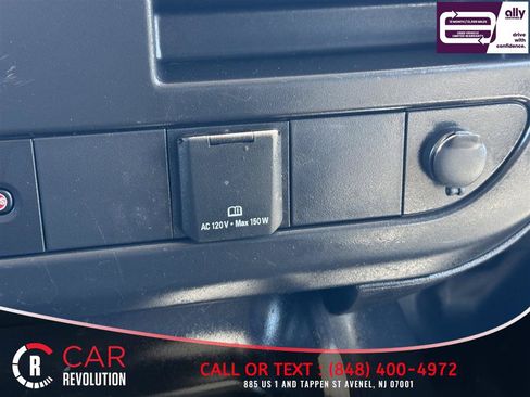 Used 2020 Chevrolet Express 3500 w/ Driver Convenience Package RWD image 28