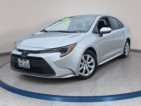 Used 2023 Toyota Corolla LE FWD image 1