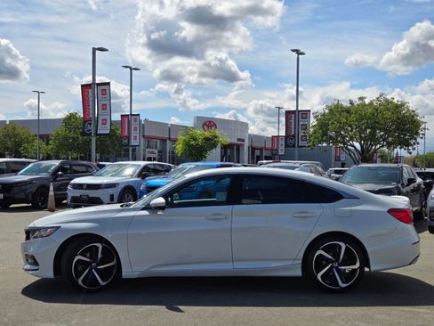 Used 2020 Honda Accord Sport image 4