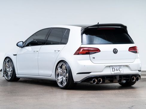 Used 2019 Volkswagen Golf R 4-Door AWD/4WD image 9