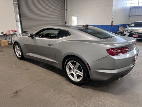 Used 2023 Chevrolet Camaro LT image 5