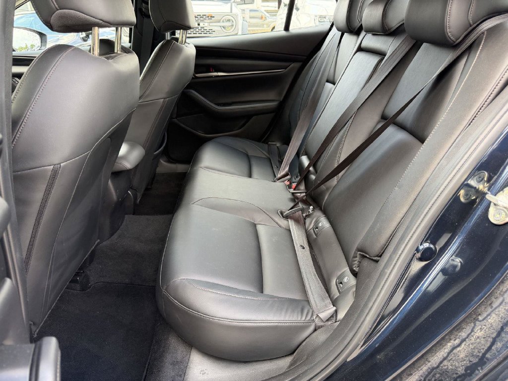 Used 2021 MAZDA MAZDA3 s FWD image 16
