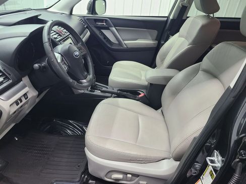 Used 2015 Subaru Forester 2.5i Touring w/ Eyesight & Navigation System AWD/4WD image 24