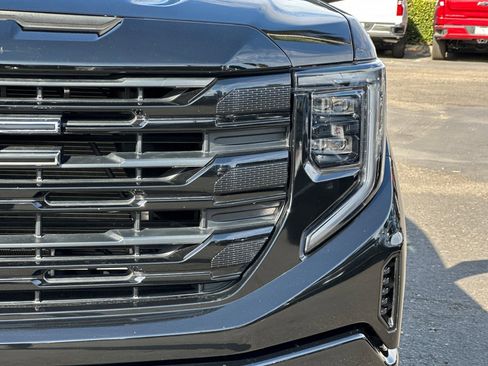 Used 2023 GMC Sierra 1500 Elevation w/ LPO, Elevation Black Package image 51