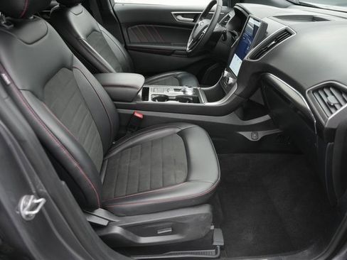 Certified 2024 Ford Edge ST-Line image 18