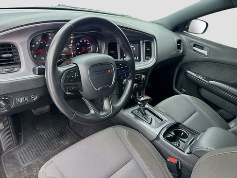 Used 2019 Dodge Charger SXT w/ Plus Group image 7