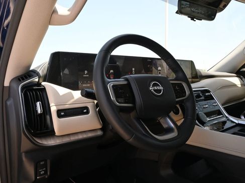 Used 2025 Nissan Armada Platinum RWD image 16