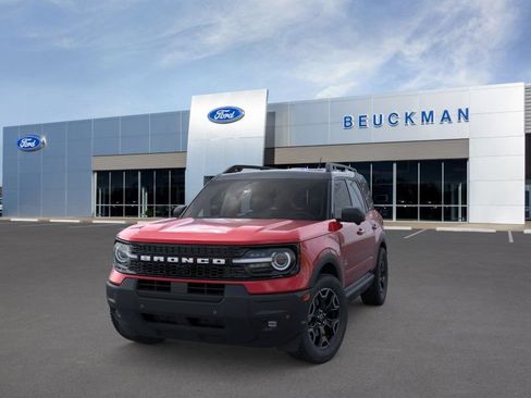 Used 2025 Ford Bronco Sport Outer Banks w/ Outer Banks Tech Package+ AWD/4WD image 3