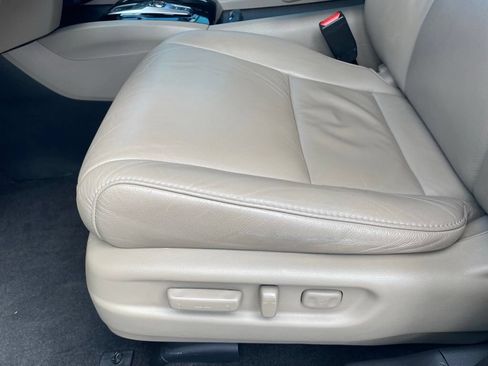 Used 2022 Honda Pilot Touring image 10