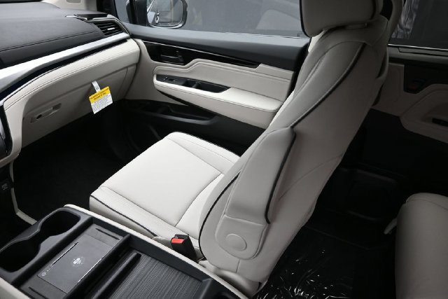 New 2027 Honda Odyssey Touring image 11