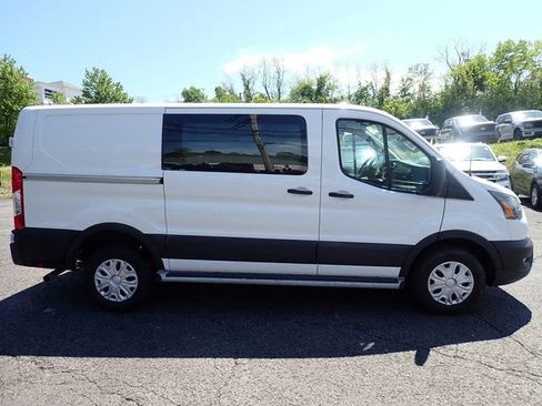 Used 2024 Ford Transit 250 Low Roof w/ Exterior Upgrade Package RWD image 9