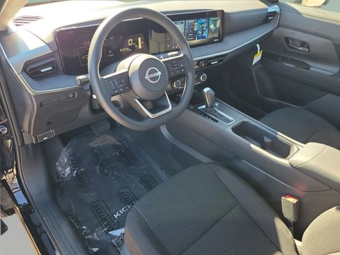 New 2026 Nissan Kicks S image 13