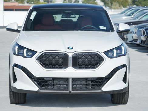 New 2026 BMW X2 xDrive28i w/ Technology Package AWD/4WD image 2