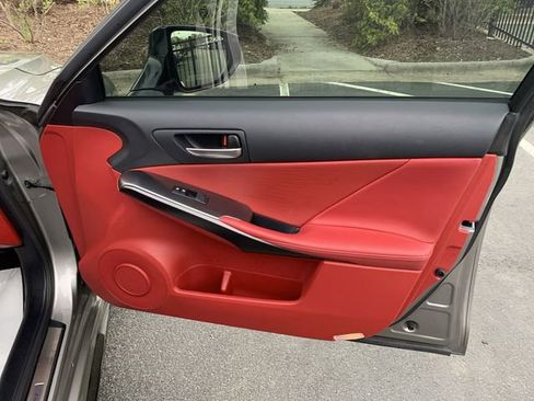 Used 2023 Lexus IS 500 image 13