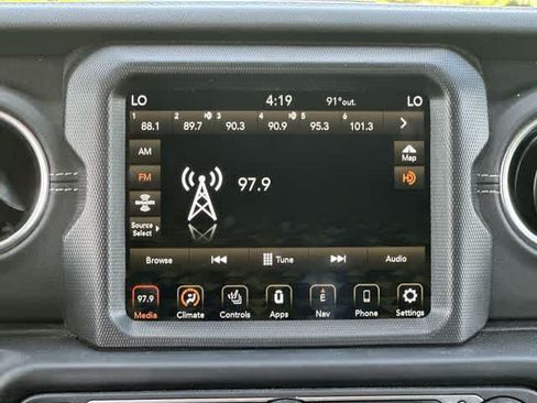 Used 2023 Jeep Wrangler Unlimited Sahara w/ Cold Weather Group AWD/4WD image 11