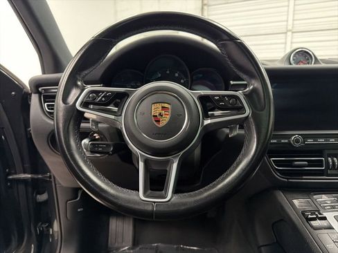 Used 2020 Porsche Macan AWD/4WD image 14