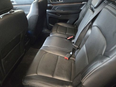 Used 2019 Ford Explorer Limited image 16