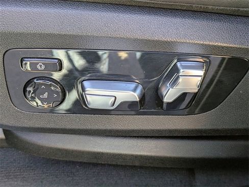 Used 2023 BMW X5 M50i w/ Executive Package image 21