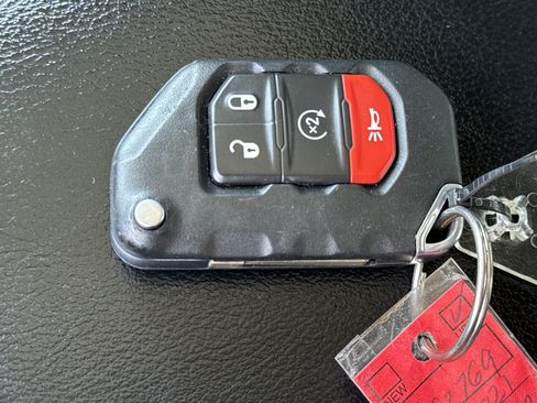 Used 2021 Jeep Wrangler Unlimited Sport AWD/4WD image 34