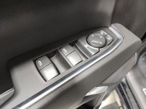 Used 2022 Chevrolet Silverado 1500 LT image 24