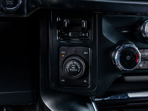 Used 2025 Ford F150 Raptor AWD/4WD image 24