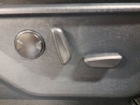 Used 2025 Ford F150 XLT w/ Equipment Group 302A MID image 17