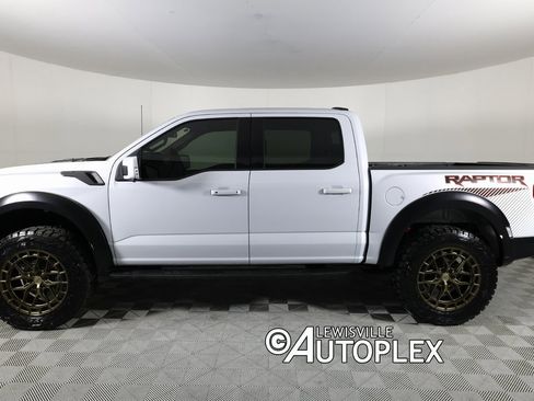 Used 2025 Ford F150 Raptor image 9