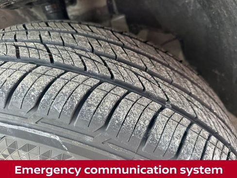 New 2025 Nissan Pathfinder SV w/ Black Appearance Package image 20