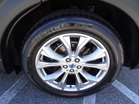 Used 2021 Ford Explorer Limited w/ Equipment Group 301A image 39