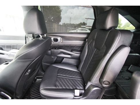 Used 2024 Kia Sorento SX Prestige AWD/4WD image 12
