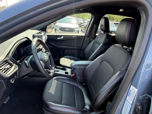 Certified 2024 Ford Escape ST-Line w/ Tech Pack #1 AWD/4WD image 7