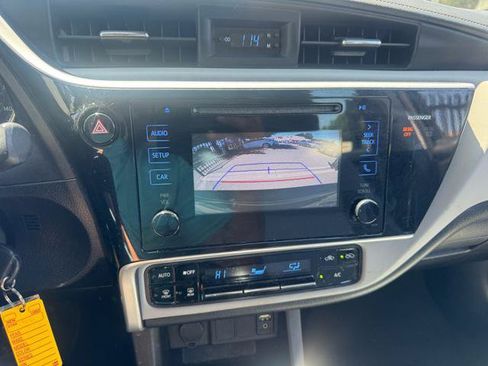Used 2017 Toyota Corolla LE w/ Carpet Mat Package (TMS) FWD image 15