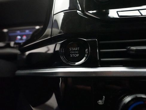 Certified 2025 Nissan Pathfinder SL AWD/4WD image 30
