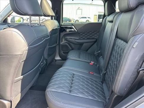 Used 2023 Mitsubishi Outlander SEL FWD image 16