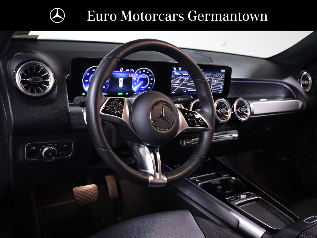 Used 2024 Mercedes-Benz EQB 300 4MATIC image 20