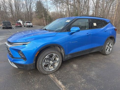Used 2024 Chevrolet Blazer LT w/ Convenience Package FWD image 7