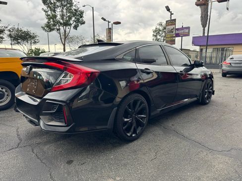 Used 2018 Honda Civic Si image 4