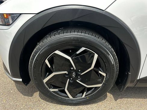 Used 2024 Hyundai Ioniq 5 SEL RWD image 10
