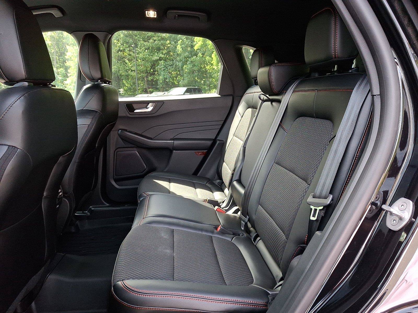 Used 2023 Ford Escape ST-Line w/ Tech Pack #1 AWD/4WD image 10