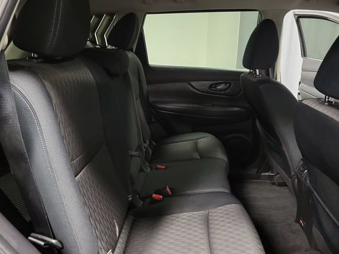 Used 2020 Nissan Rogue S AWD/4WD image 30