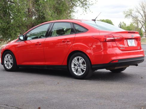 Used 2016 Ford Focus SE FWD image 7