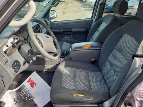 Used 2004 Ford Explorer Sport Trac Adrenalin 4WD image 10