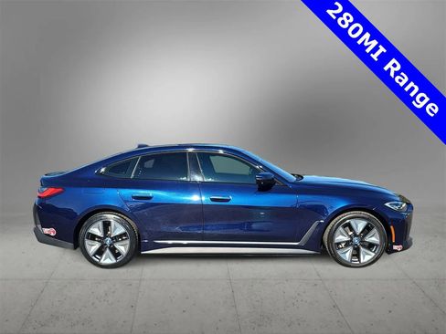 Used 2022 BMW i4 eDrive40 w/ Premium Package image 9
