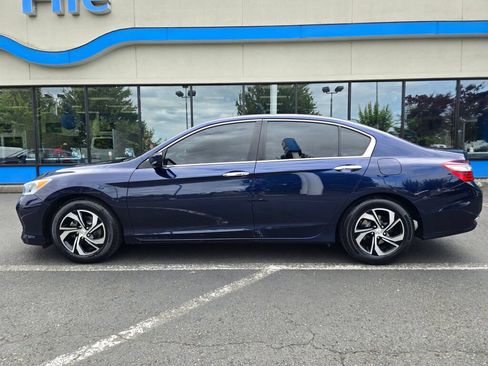 Used 2016 Honda Accord LX image 2