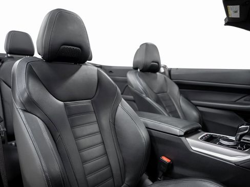 Used 2022 BMW 440i xDrive Convertible w/ Premium Package image 33