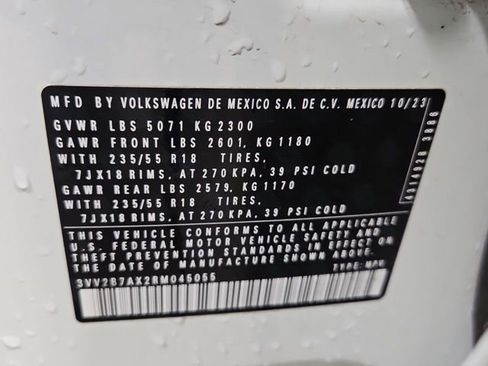 Used 2024 Volkswagen Tiguan SE AWD/4WD image 26