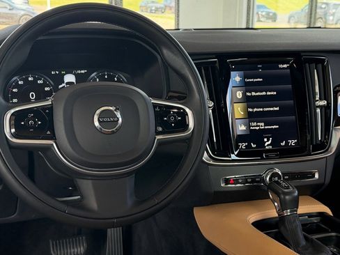 Used 2017 Volvo S90 T6 Momentum w/ Vision Package AWD/4WD image 24